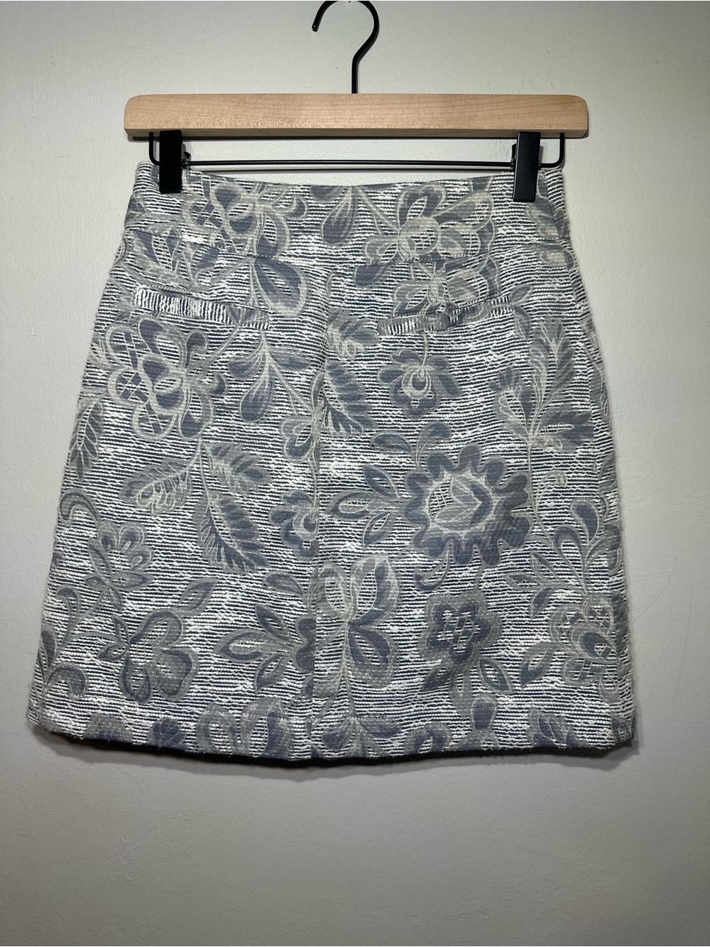 Maeve Anthropologie Floral Embroidered Light Gray/blue A-Line Skirt women’s 00P - Picture 3 of 7